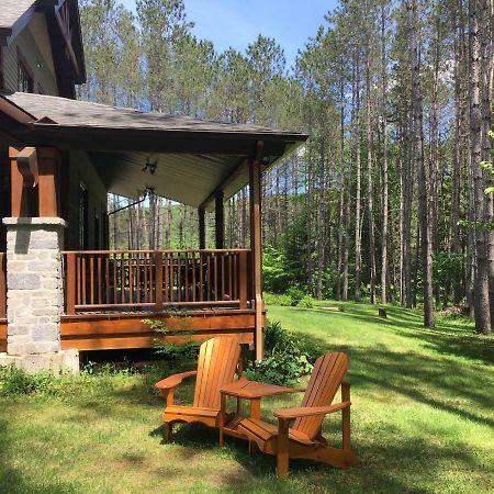 B&B Au Petit Marigot Mont-Tremblant Bagian luar foto