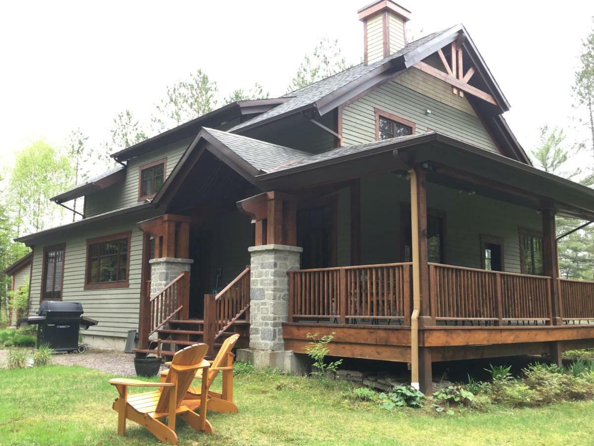 B&B Au Petit Marigot Mont-Tremblant Bagian luar foto